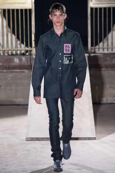 Look 7